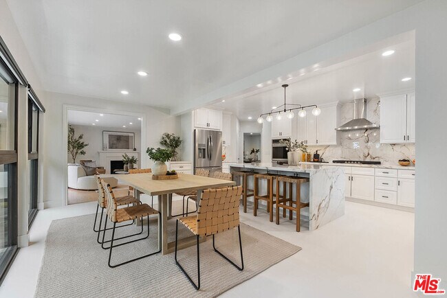 Building Photo - 11346 Thurston Pl