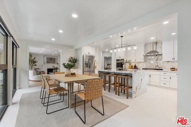 Foto del edificio - 11346 Thurston Pl