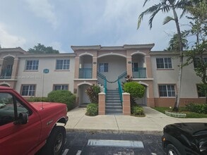 Building Photo - 1241 SE 29th St
