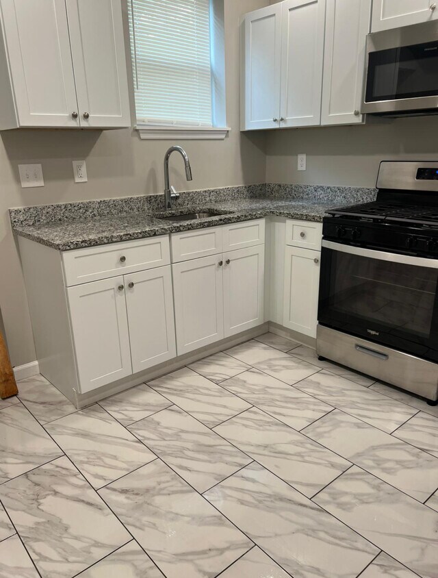 Photo - 2240 Cecil Ave