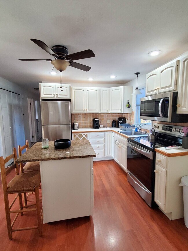 Foto del edificio - 25 Clark Ave