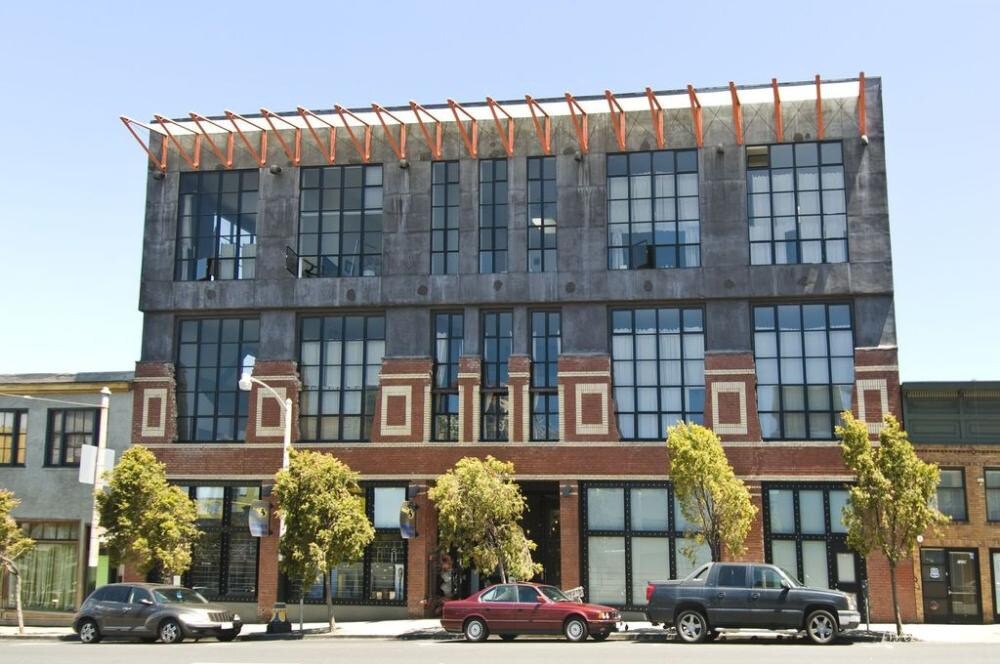 Primary Photo - 1233 Howard St