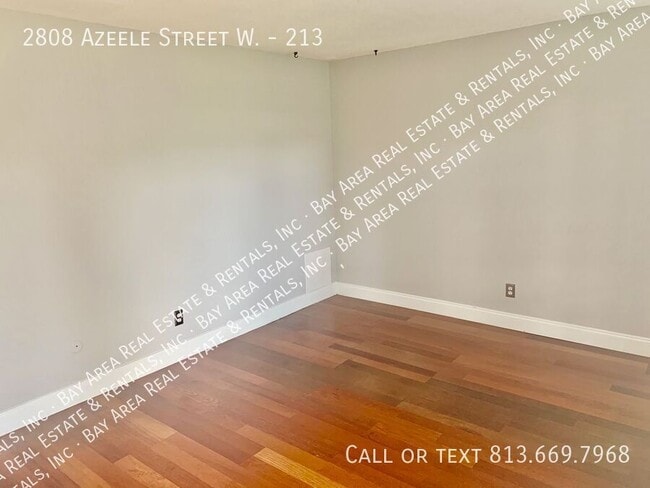 Building Photo - 2808 W Azeele St