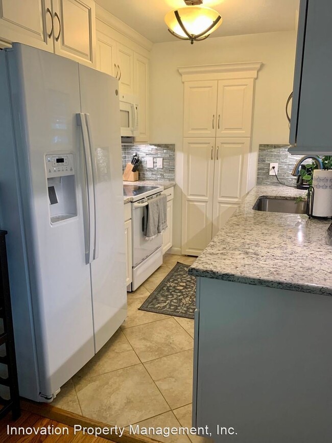 Foto del edificio - 3 br, 1 bath House - 240 Alpine Drive