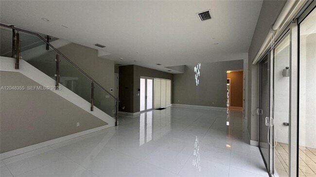 Foto del edificio - 10108 NW 77th St
