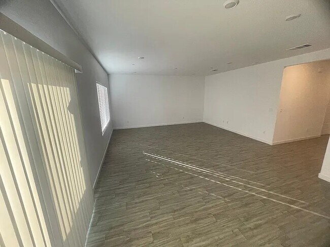 Foto del edificio - 9613 Greenwood Gln Ln