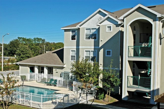 Building Photo - Oak Glen Apartments