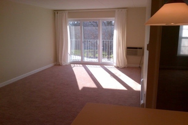 Sunny & cozy - 5125 Blodgett Ave