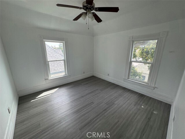Foto del edificio - 614 E 23rd St
