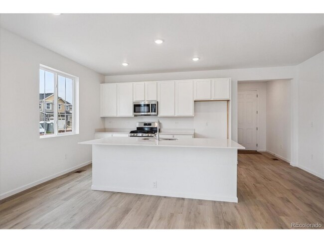 Foto del edificio - 610 Douglas Fir Pl