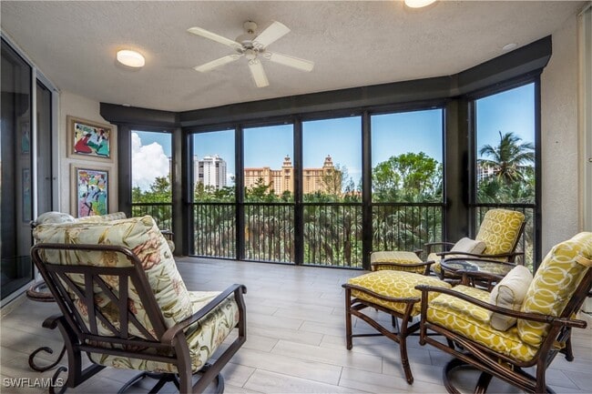 Building Photo - 8787 Bay Colony Dr