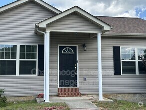Building Photo - 9936 Falcon Crest Dr