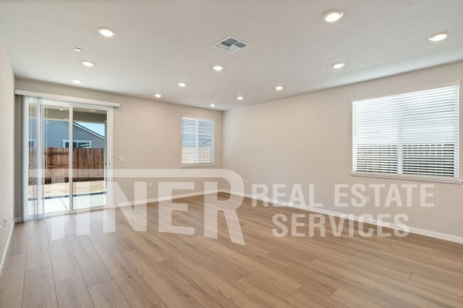 Building Photo - 2401 Longmire Lp