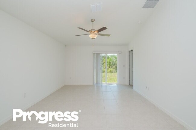 Foto del edificio - 4010 84th Ct NW