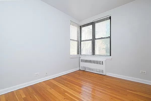 Building Photo - 2244 Bronx Pk E