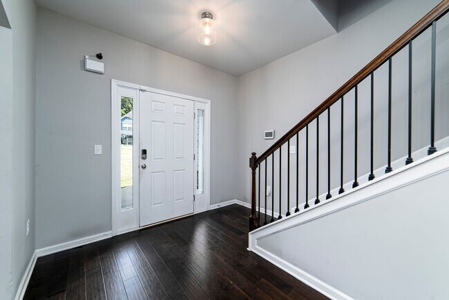 Foto del edificio - 211 Haverford Dr