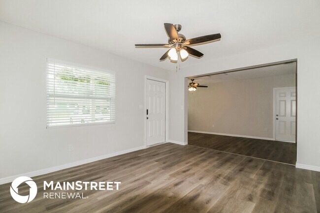 Foto del edificio - 1547 Gayle Ridge Dr