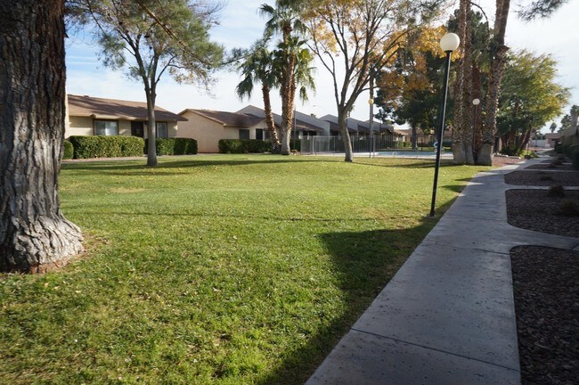 Foto del edificio - 356 N Linn Ln