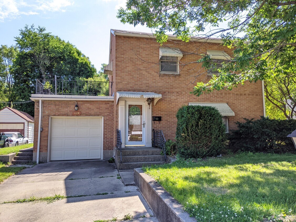 1124 29th St, Rockford, IL 61108 House Rental in Rockford, IL