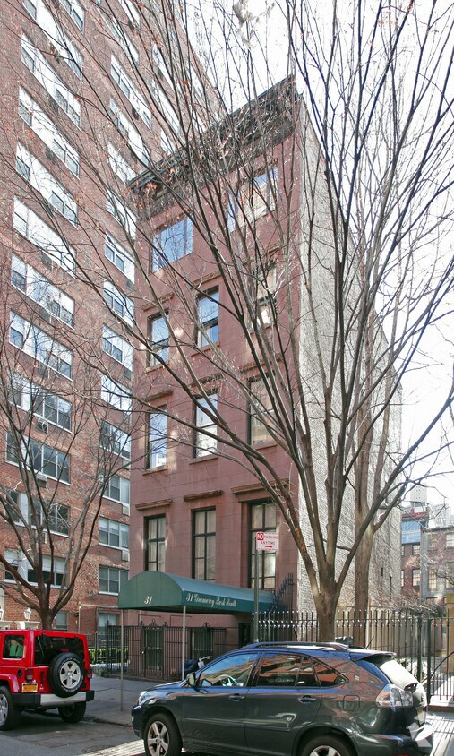 Primary Photo - 31 Gramercy Park S