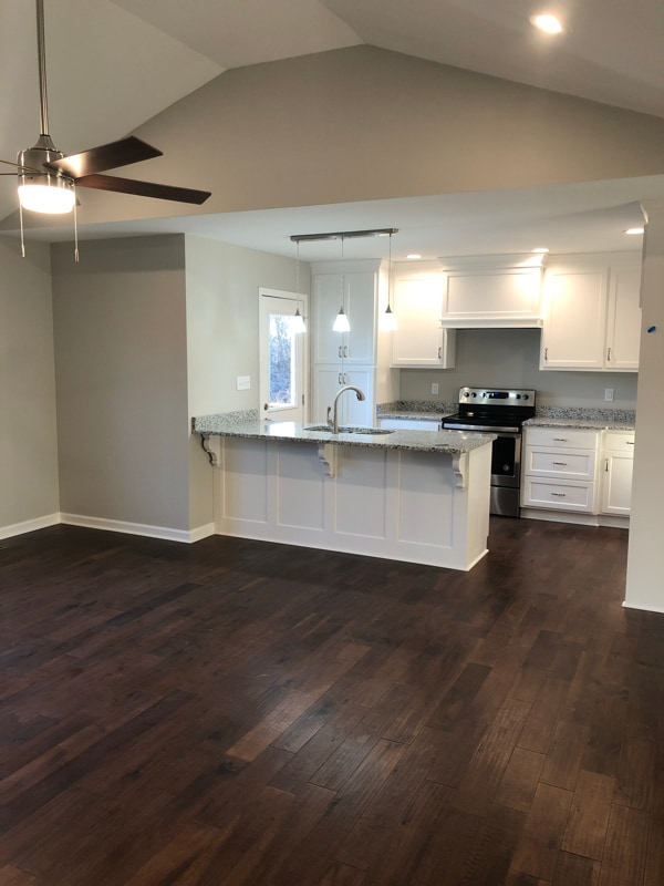 Building Photo - 300 Clancey Ln