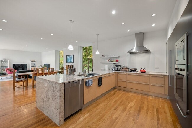 Foto del edificio - 35 Thornberry Rd
