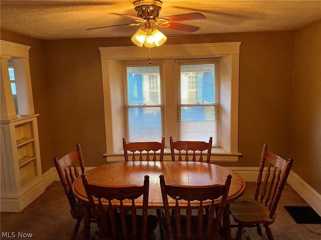 Building Photo - 1494 Preston Ave