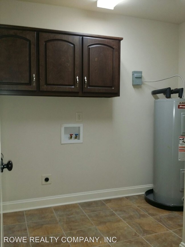 Foto del edificio - 4 br, 3.5 bath House - 47 LEE ROAD 2172