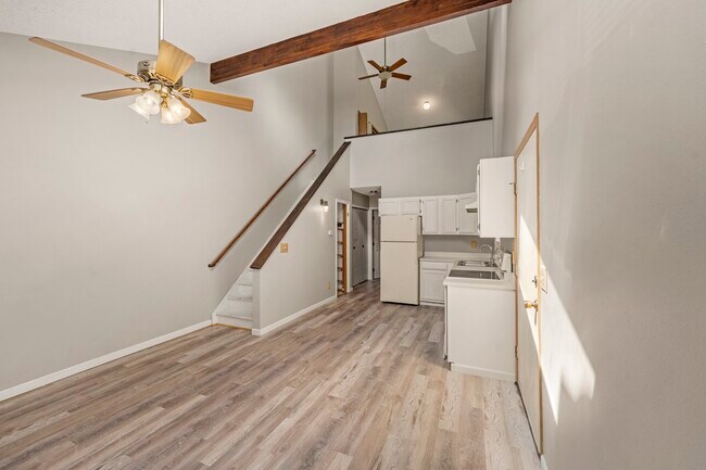 Photo - 291 E Lake Ave Townhome