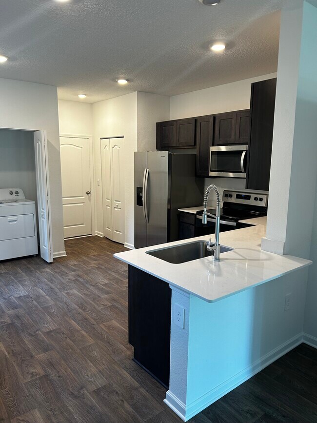 Foto del edificio - 9082 ALPINE ASTER Rd