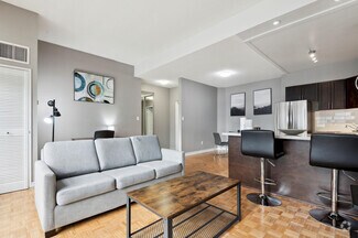 Building Photo - 77 Gerrard St W