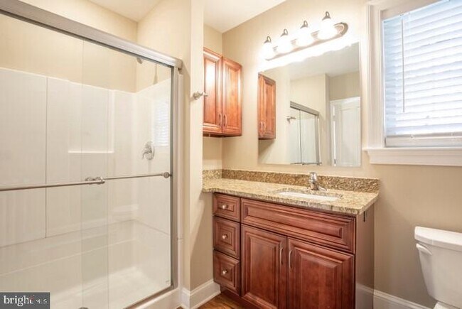 Foto del edificio - 112-114 E State St