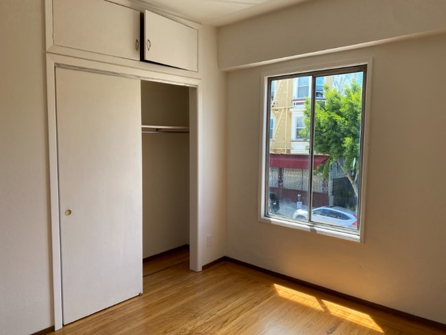 Photo - 1208 Powell St Apartment