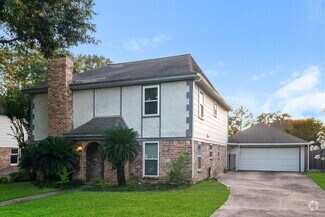 Building Photo - 1711 Meadow Green Dr