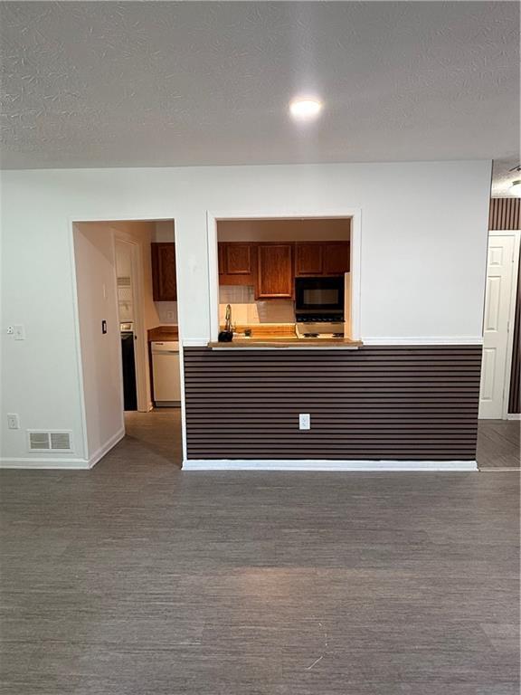 Building Photo - 1300 Branch Drive