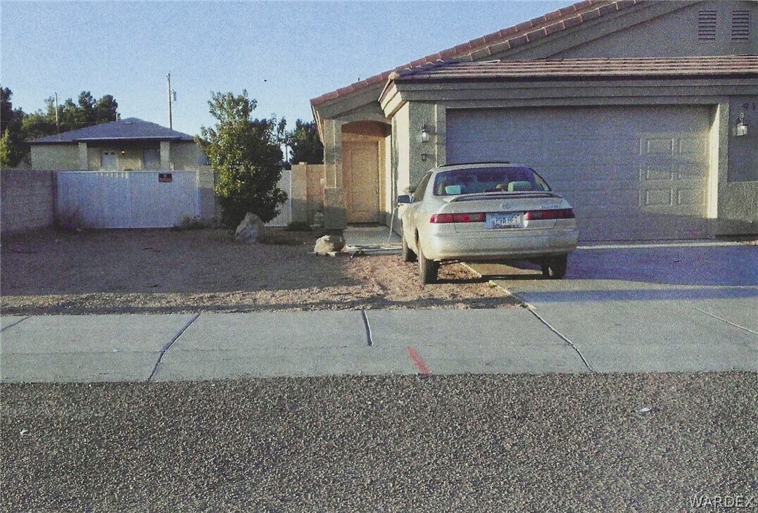 911 Sheldon Ave, Kingman, AZ 86409 Townhome Rentals in Kingman AZ