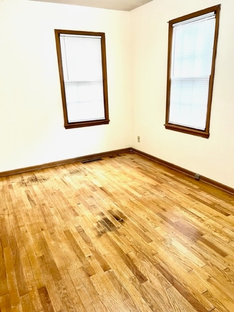 THREE Bedrooms - 2618 W Elm St