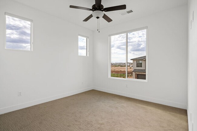 Foto del edificio - 2702 Rain Tree St