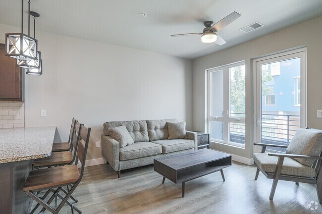 2HAB, 2BA - Sala de estar - The Den
