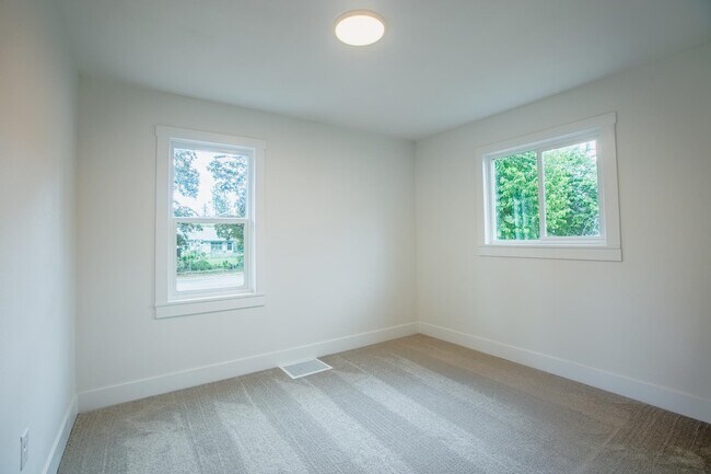 Foto del edificio - 6822 E 7th Ave