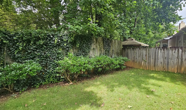 Building Photo - 5528 Bridge Pointe Dr