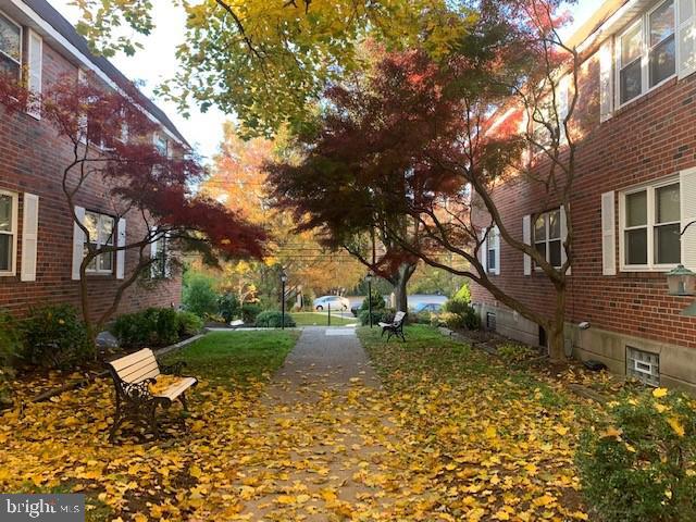 Foto del edificio - 107 Rutgers Ave