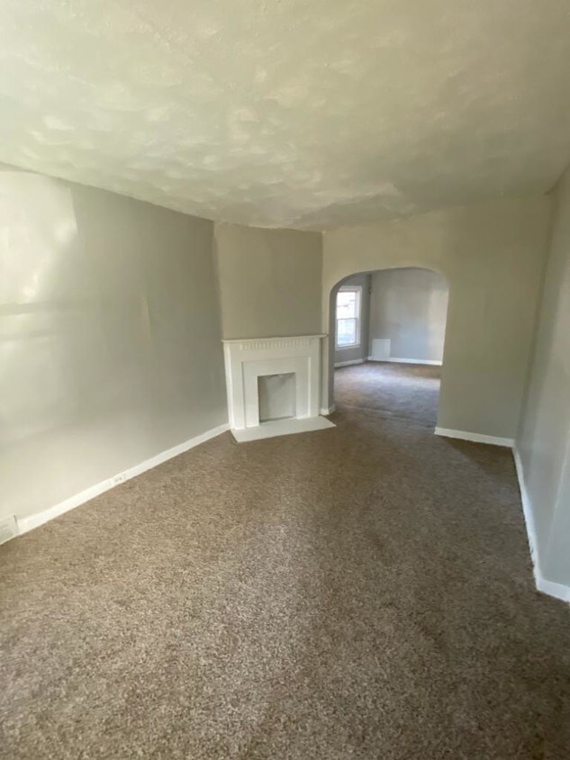 Primary Photo - 1681 Elberon Ave