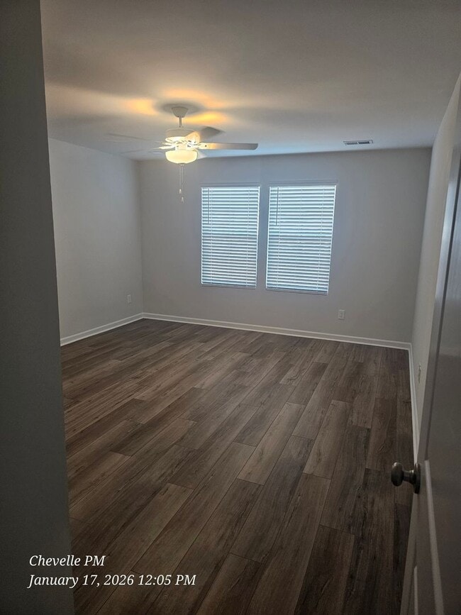 Foto del edificio - Brand New Gorgeous 3 bedroom 2 bath