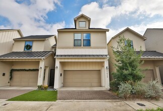 Building Photo - 1626 Northwood St