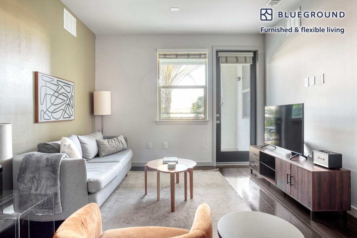 Foto principal - 5550 Grosvenor Blvd