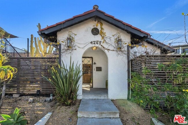 Foto del edificio - 4267 Don Jose Dr