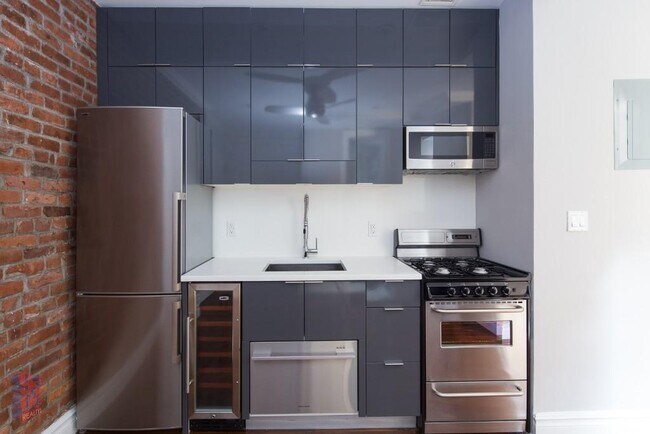 Foto del edificio - 1590 Lexington Ave