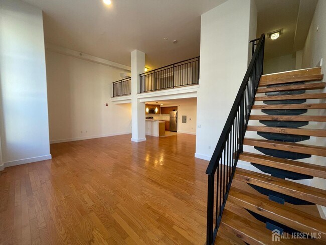 Building Photo - 141 S Harrison St