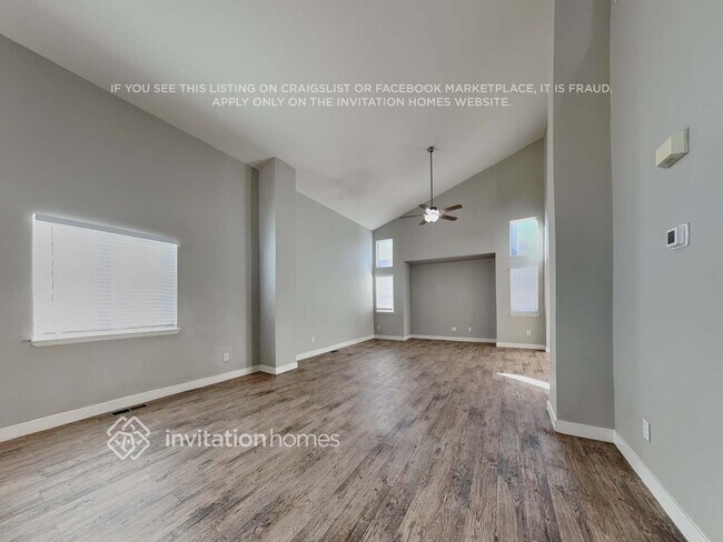 Foto del edificio - 8332 Meadowcrest Dr